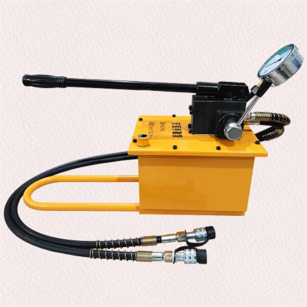 Enhance your hydraulic system with a double acting hand pump