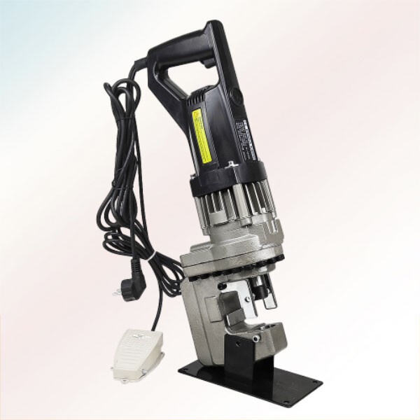 Fejlessze fémmegmunkáló eszközeit hidraulikus kézi lyukasztógéppel