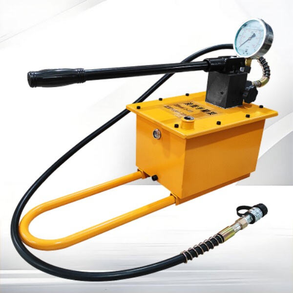 How a Hand Held Hydraulic Pump Can Benefit Y