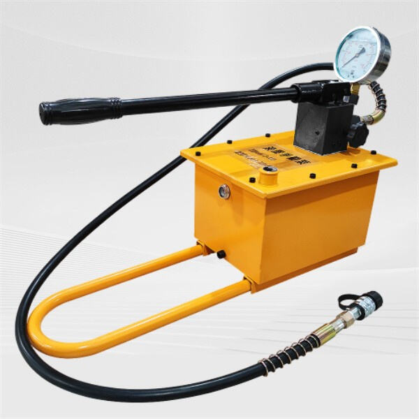 Versatile Hydraulic Hand Test Pump for All Your Testing Needs