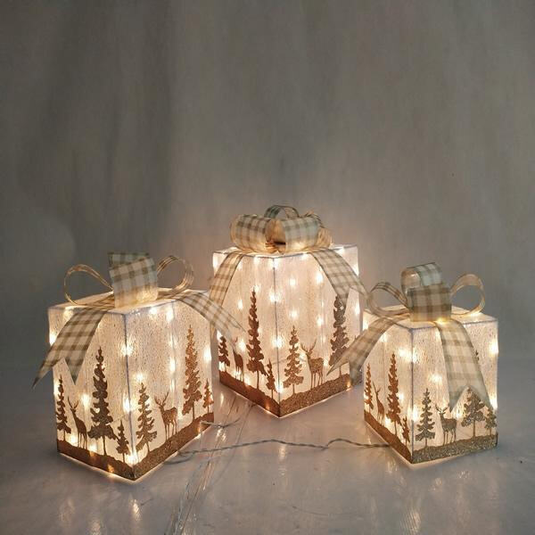 Enhance your storefront with eye-catching commercial Christmas lighting