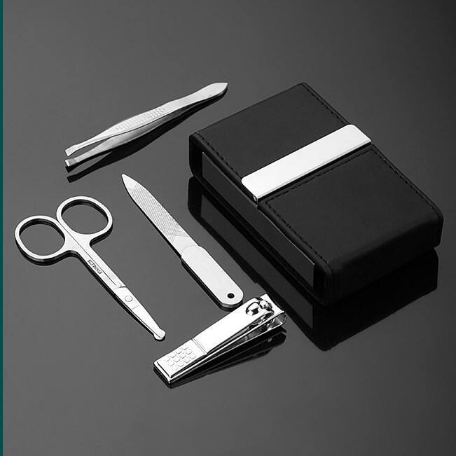 High Quality Professional 4 in 1 Nail Tool Nail Clipper Set Beauty Tool Luxury Manicure Set supplier