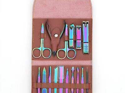 Must-Have Travel Manicure Kit for On-the-Go Grooming