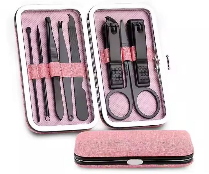 Factory Direct Sales Portable Manicure Set Gift Pedicure Tools 8 Pcs Manicure Set supplier