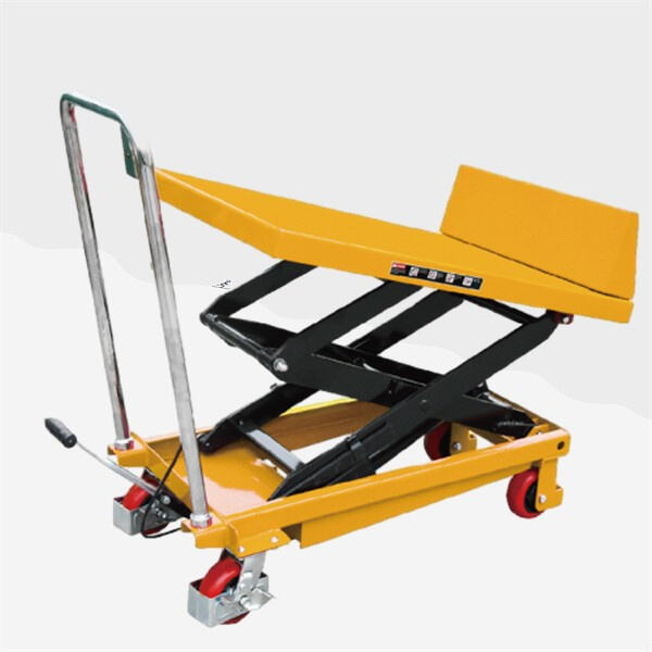 Giảm chấn thương tại nơi làm việc với bàn nâng thủ công đáng tin cậy