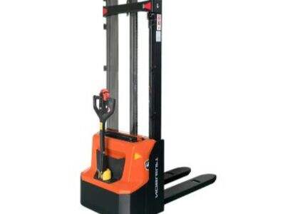 Empilhadeiras Elétricas em Armazéns Frios: Considerações Especiais