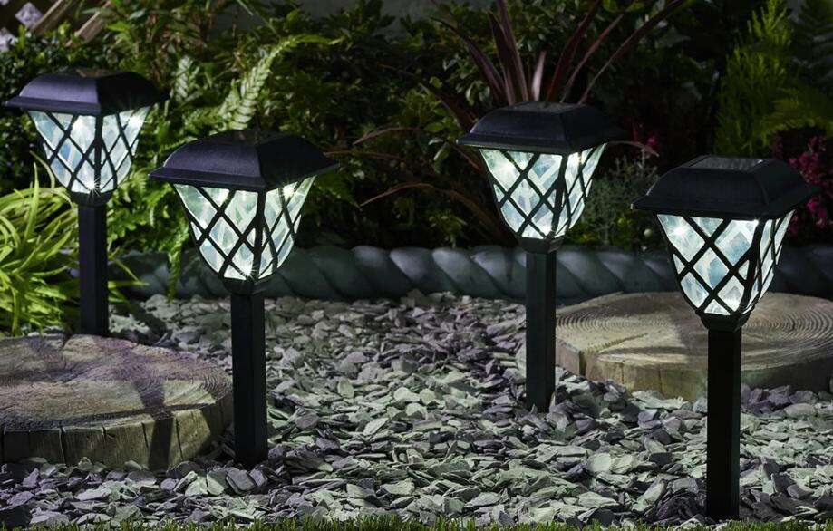 Classic Solar Outdoor Path Lights Garden Driveway Lamp Landscape Decorative Lighting manufacture