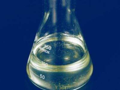 Comment les différences de performance des résines générales influencent-elles leurs applications ?