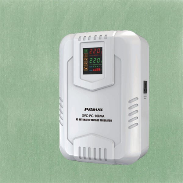 Proteger sus aparatos electrónicos de las oleadas y fluctuaciones de energía con un regulador de voltaje