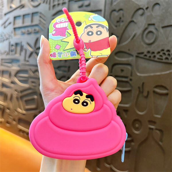 실용적이면서도 세련된 디자인의 스타일리시한 지폐 홀더 열쇠고리로 최신 패션 트렌드를 선도하세요.