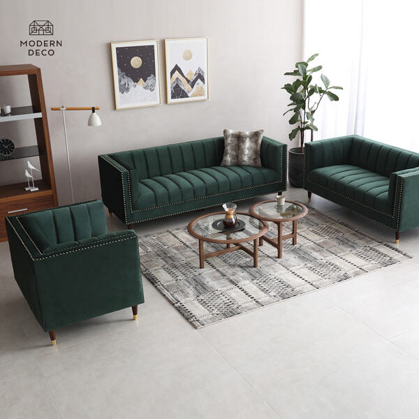 Pushing the boundaries of sofa manufacturing with cutting-edge techniques.