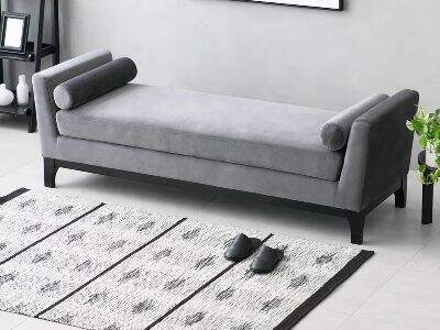 How to Choose a Reliable Bench Manufacturer: Factors to Consider