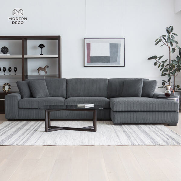 Easy assembly and versatile configurations for any space and lay