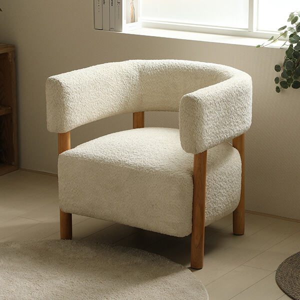 Discover the Perfect Blend of Comfort and Style with Our Elegant Accent Armchairs