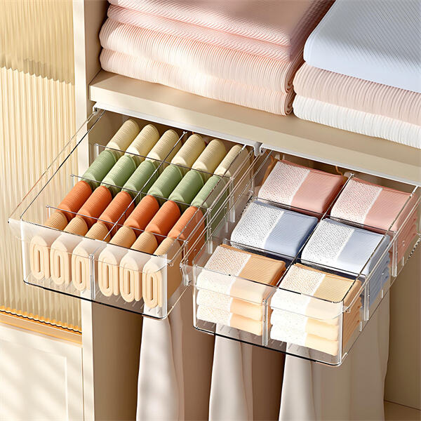 Say goodbye to clutter and hello to tidy with our handy plastic storage boxes and secure lids