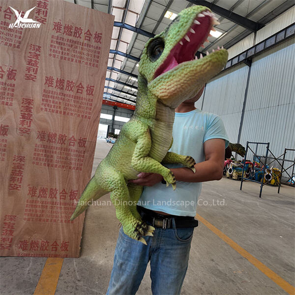 Hidupkan Sejarah dengan Boneka Dinosaur Autentik Kami