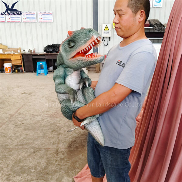 Mag-iba at magtampok gamit ang natatanging at kamangha-manghang dinosaur hand puppet