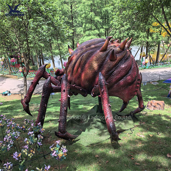 Crea una escena escalofriantemente realista con exhibiciones móviles de arañas para Halloween