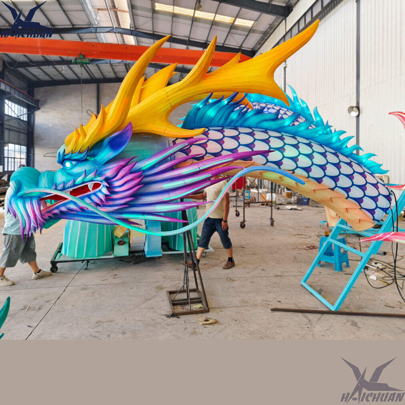 How a custom chinese dragon lantern supplier ensures fabric durability