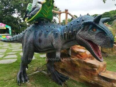 Motor típusok összehasonlítása nagy pontosságú, egyedi animatronikus dinoszaurusz esetében