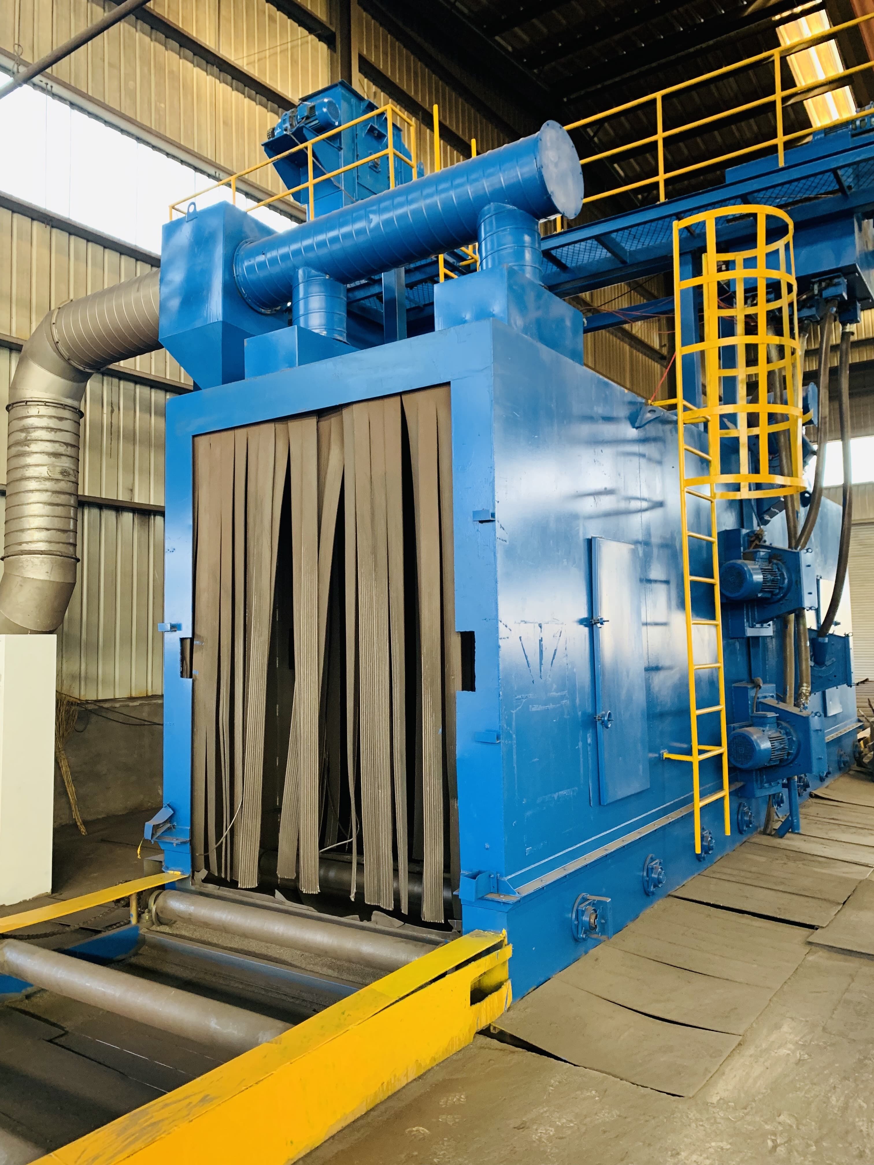 Large-Space Modern Steel Workshop Column-Free Design for Unobstructed Industrial Operations factory
