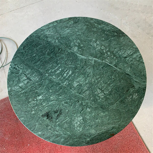 Nosta näyttelysaliisi tasoa upealla kokoelmallamme pyöristä marmorihihoista