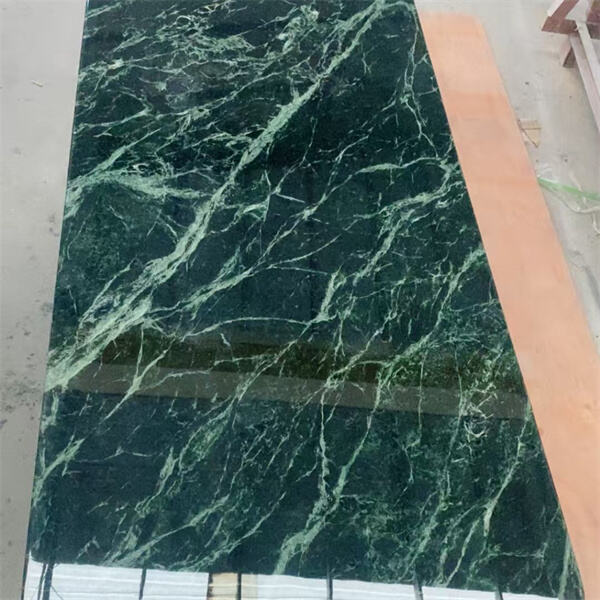 Huomaa asiakkaasi hienostuneella marmoripöydällä, jonka voit ostaa tukkutaloudessa.