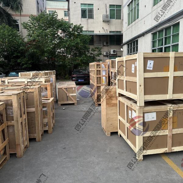 How to streamline your wholesale business with e-commerce warehouses