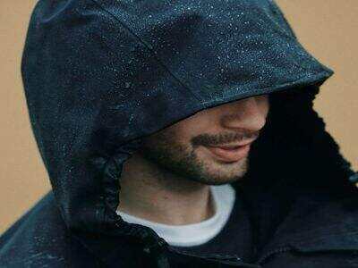 How Lamination Affects the Performance of Breathable Waterproof Material