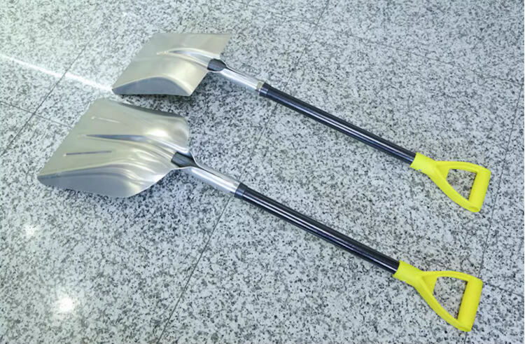China Factory Free for Sample Aluminum Snow Garden Shovel with Wooden /steel/fiberglass Handle manufacture