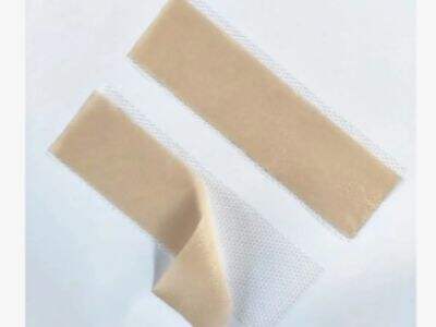 How to Apply and Remove Transparent Hydrocolloid Dressings Correctly