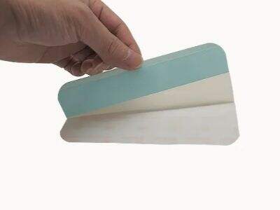 Hydrocolloid Dressing Applications in Chronic Wound Care