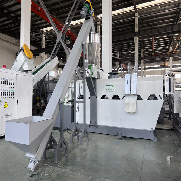 The Waste Plastic Melting Machine