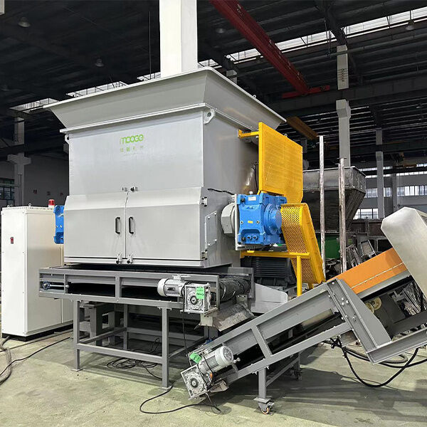 Utilizing Industrial Plastic Shredder Machine