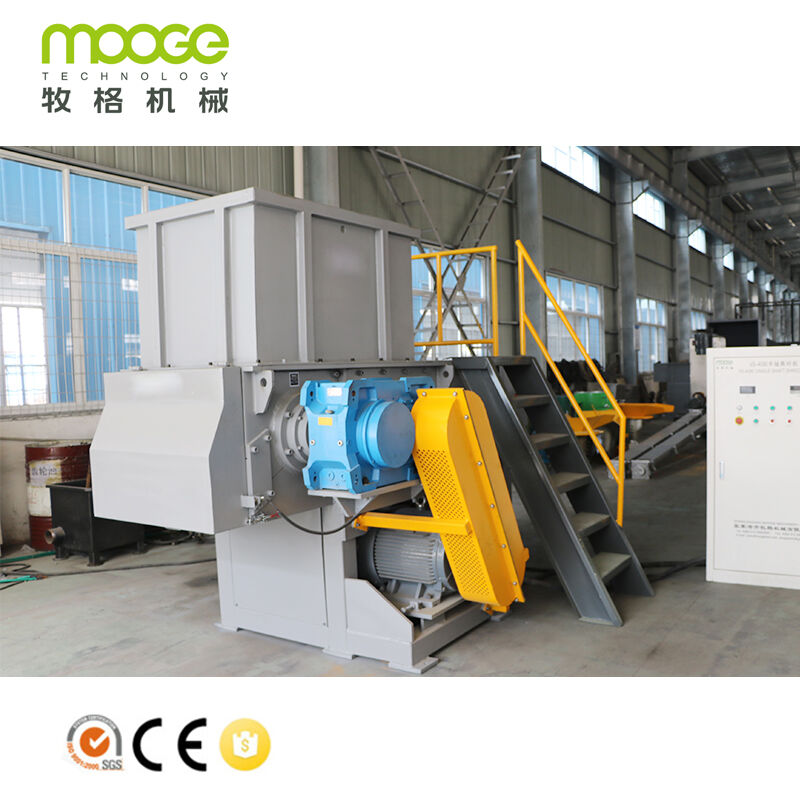 Robust Single Shaft Shredders for Heavy-Duty Plastic Scrap Size Reduction
