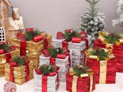 Innovative Indoor Christmas Decorations for Retail Chains