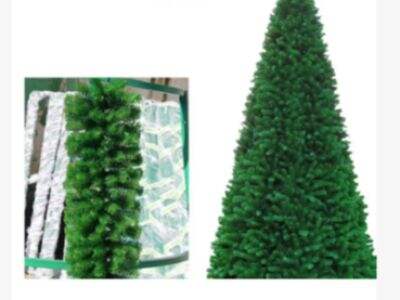 How Outdoor Faux Christmas Trees Create Landmark Displays?