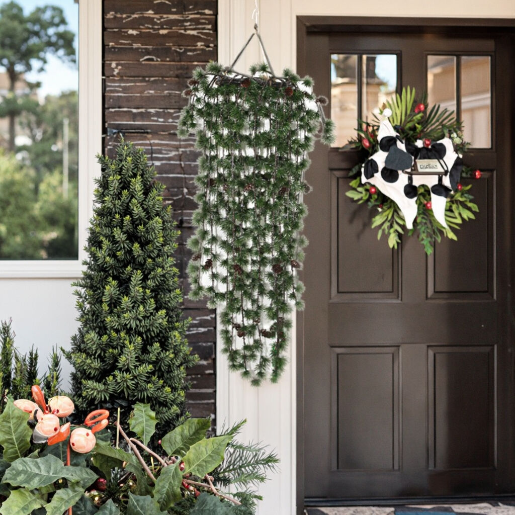 2025 Yiwu Best Selling Mini Pine Needle Christmas Hanging Decoration 25*25*68cm Modern Leaf Door Ornaments factory