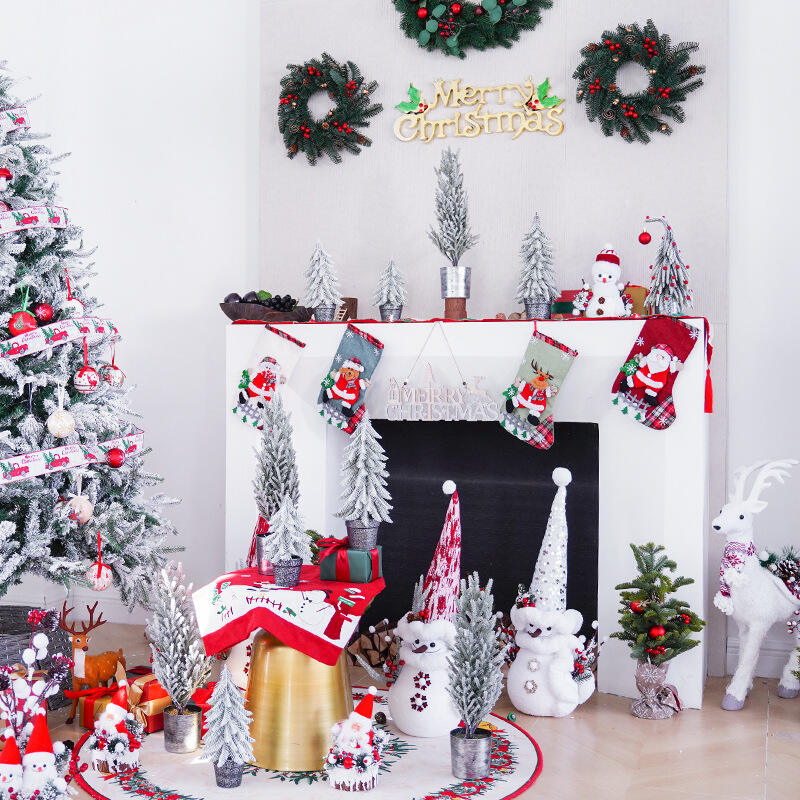 Luxury Mini 25*25*52cm PE Christmas Table Top Tree Factory Direct Wholesome Decorative Element for Christmas factory
