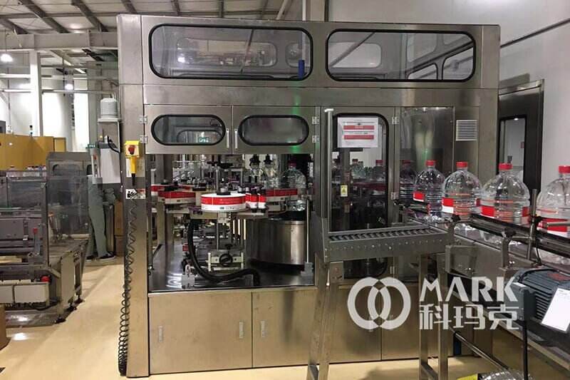 labeling machine.jpg