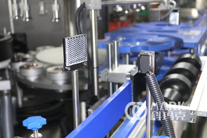 12000BPH Opp Adhesive Labeling Machine (6).jpg