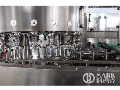 What Makes Soft Drinks Filling Machine Compatible with Multiple Bottle Sizes
