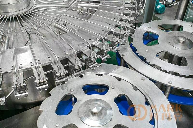 carbonated soft drink filling machine 2.jpg