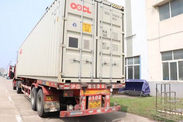 300 Bph 5 Gallon Water Bottling Machine transport to Algeria