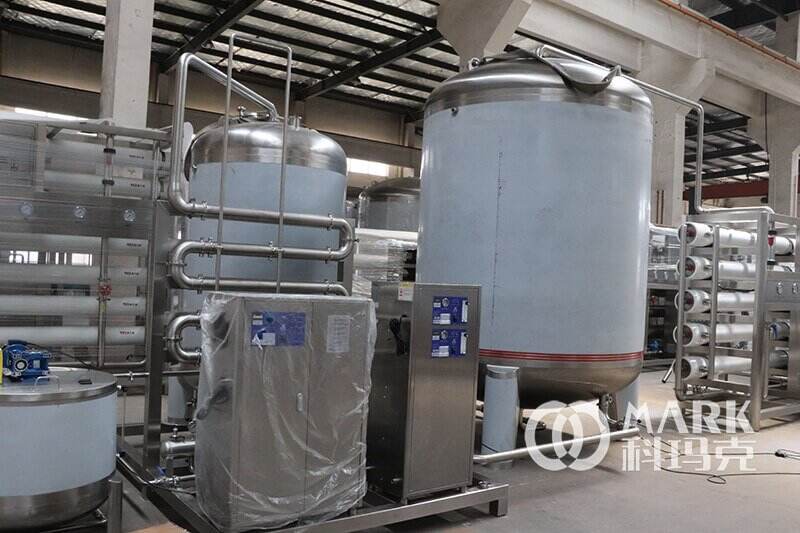 How Is Bottled Water Made? Bottled Water Manufacturing Process In Water Bottling Factory (I)