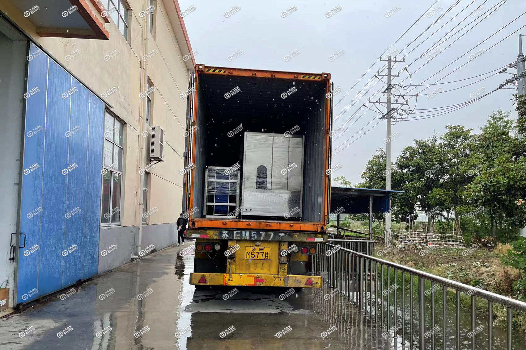 A 1 Gallon Filling Line To America Puerto Rico