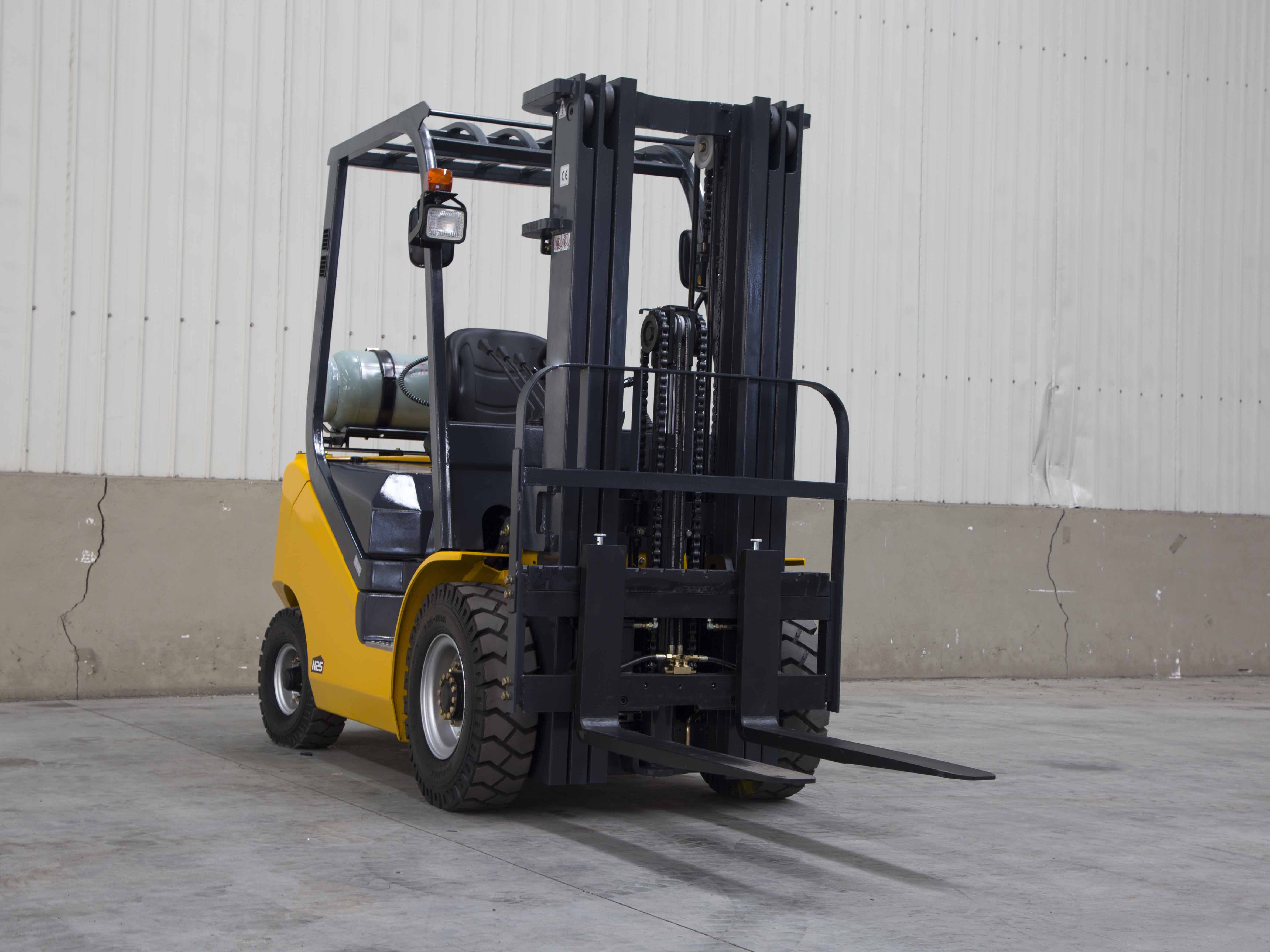Top brand of China Manufacture Japanese Engine XCB-D35 Diesel Forklift 3.5T Truck Lift Stacker Price manufacture