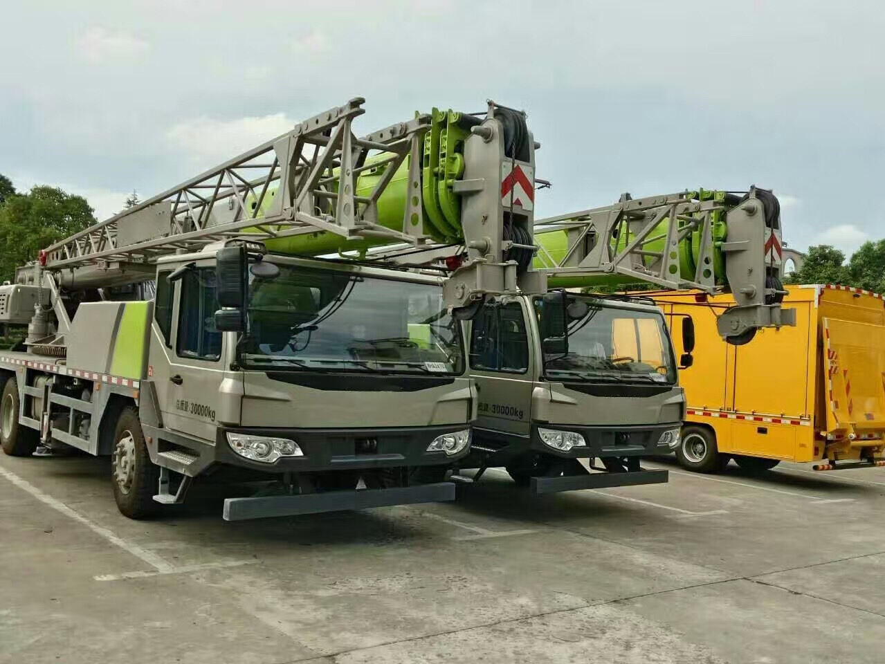 QY25V 16T Mobile Truck All Terrain Crane details