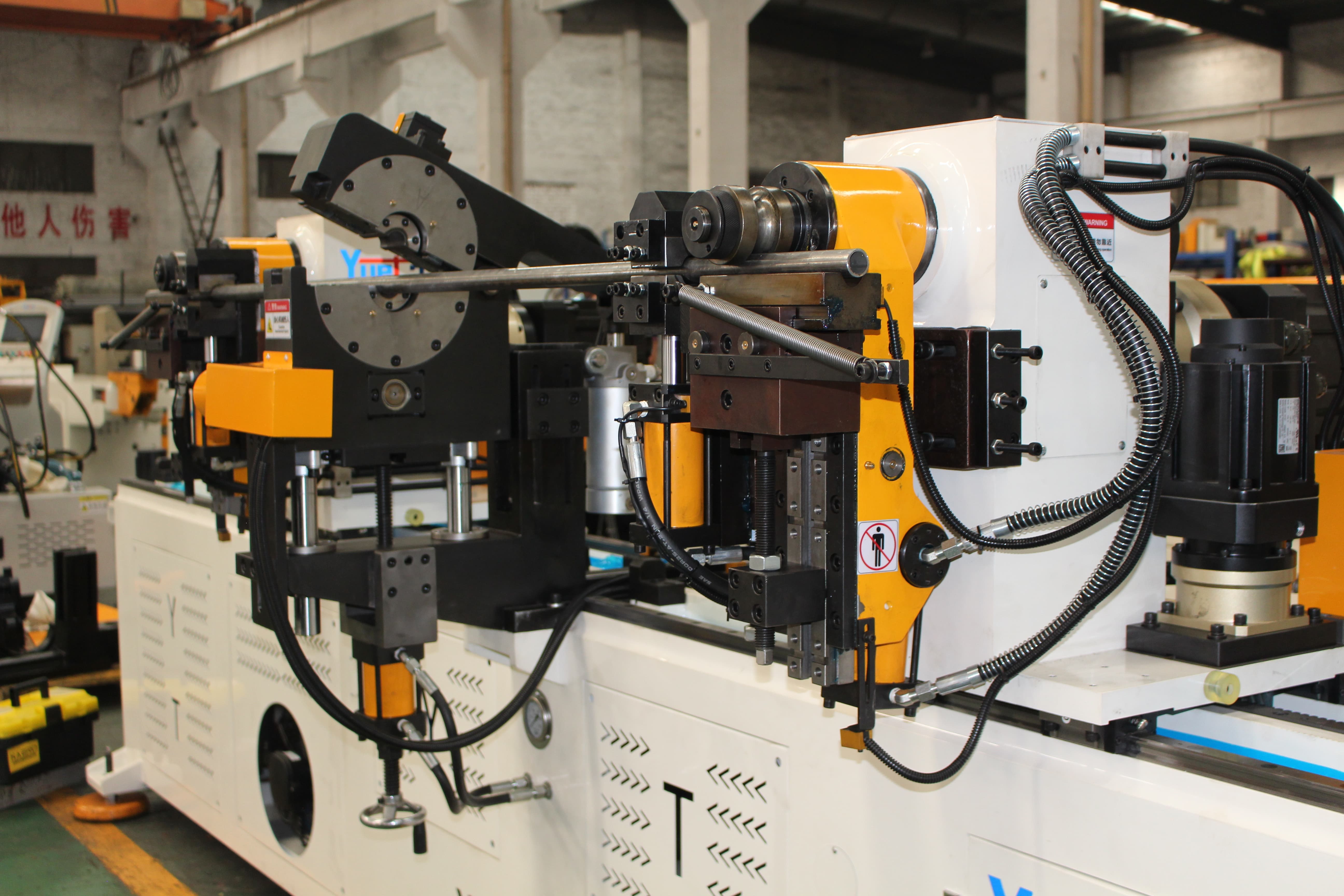 Factory Direct Sales Double Head Cnc Automatic Hydraulic Tube Bender Carbon Steel Tube Pipe Bending Machine manufacture