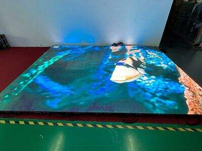 Le Ultime Tendenze nel Design di Schermi LED Flessibili e Curvi